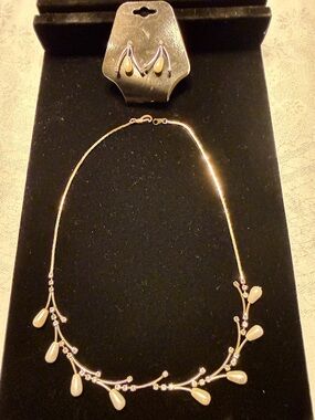 Elegant Silver-Tone Necklace and Earring Set with Faux Pearl & Crystal Accents